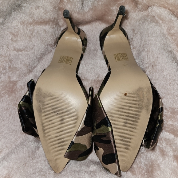 Camo Heels - Picture 4 of 4